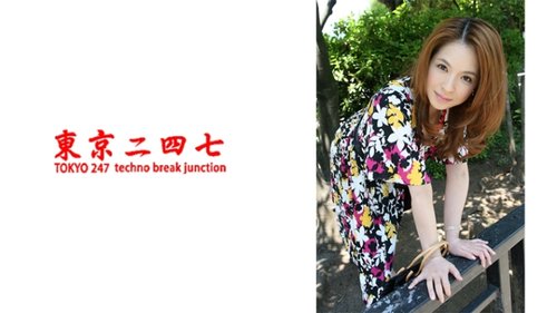 尤娜无码中出高视力激情，业余大胸美女角色扮演