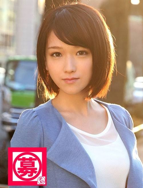 20-anyos Tindera ng Tapioca Sora: Baby Face, Malaking Dibdib Amateur Debut