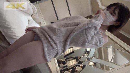 4K無修正中出し：色白でスレンダーな美女の初撮り、激しい潮吹き