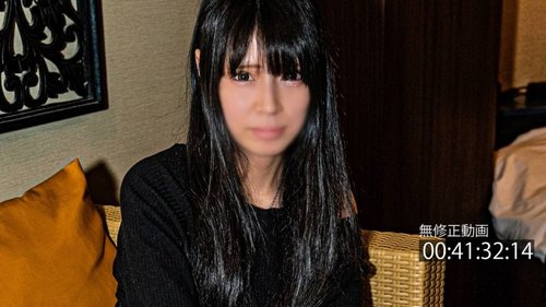 年齢詐称の美少女、顔面偏差値爆発！無修正生中出し＆フェラチオ