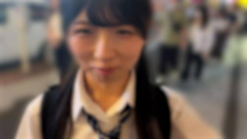 FC2 無修正：制服スレンダー美少女の夏伝統エッチ