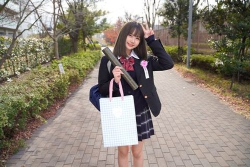 FC2-PPV-4739222 初々しいカップルのラブホテル初体験、可愛い彼女の小乳が硬直絶頂