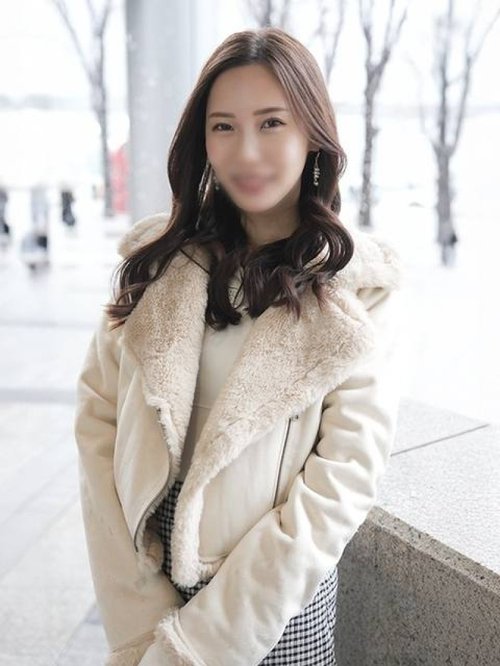 FC2 神級劇情：人妻淺見被陌生男中出淪為蕩婦