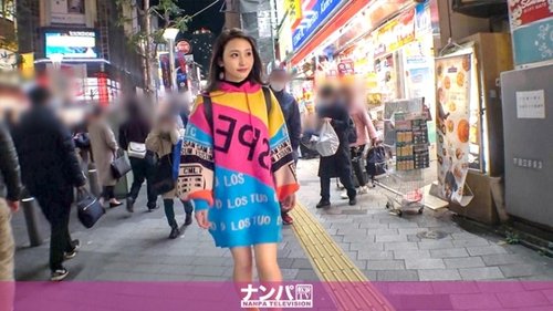SSS級読者モデルの初撮影、美顔と美体のホテルインタビュー