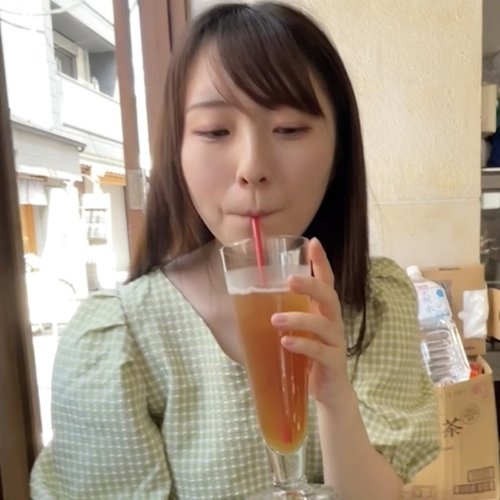 FC2-PPV-3437395: 未来ちゃんとランチ後、10分間我慢口フェラチャレンジで中出し！